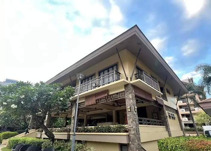 Tropical Hawaiian 2br Unit In Metro With Laundry Area - Sleeps 4 * Manila