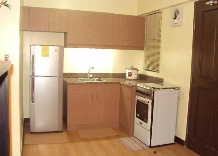 Apartamento Tropical Hawaiian 2br Unit In Metro With Laundry Area - Sleeps 4 Manila